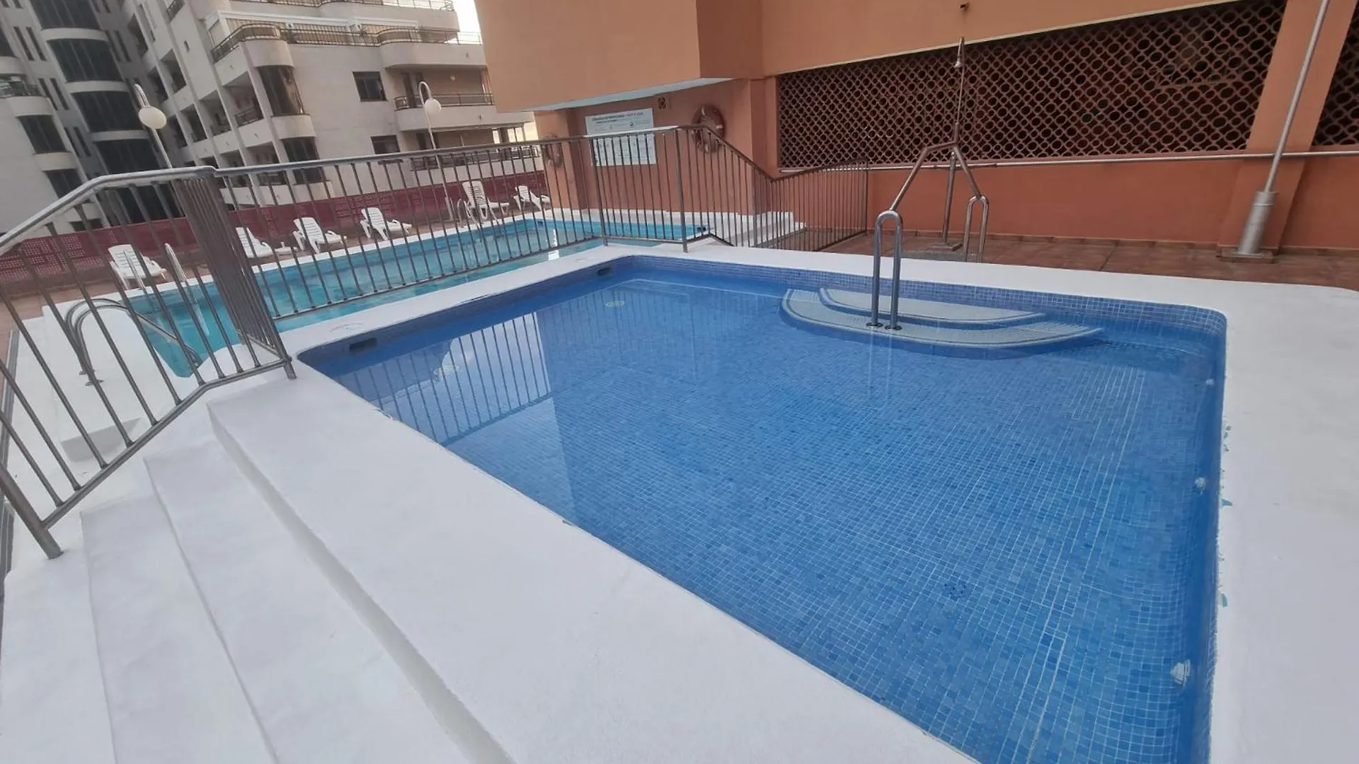 Appartement Two-Bedroom ,Central,Wifi,Sea View Los Cristianos